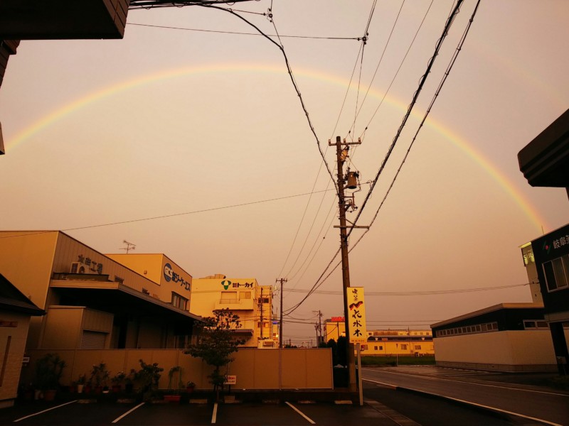 セピア色の夕景の二重虹 岐阜県羽島市のピアノ教室 リトミックは どれみ音楽教室